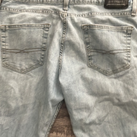 Signature Levi Strauss & Co. 34W 30L Jeans - Picture 6 of 7